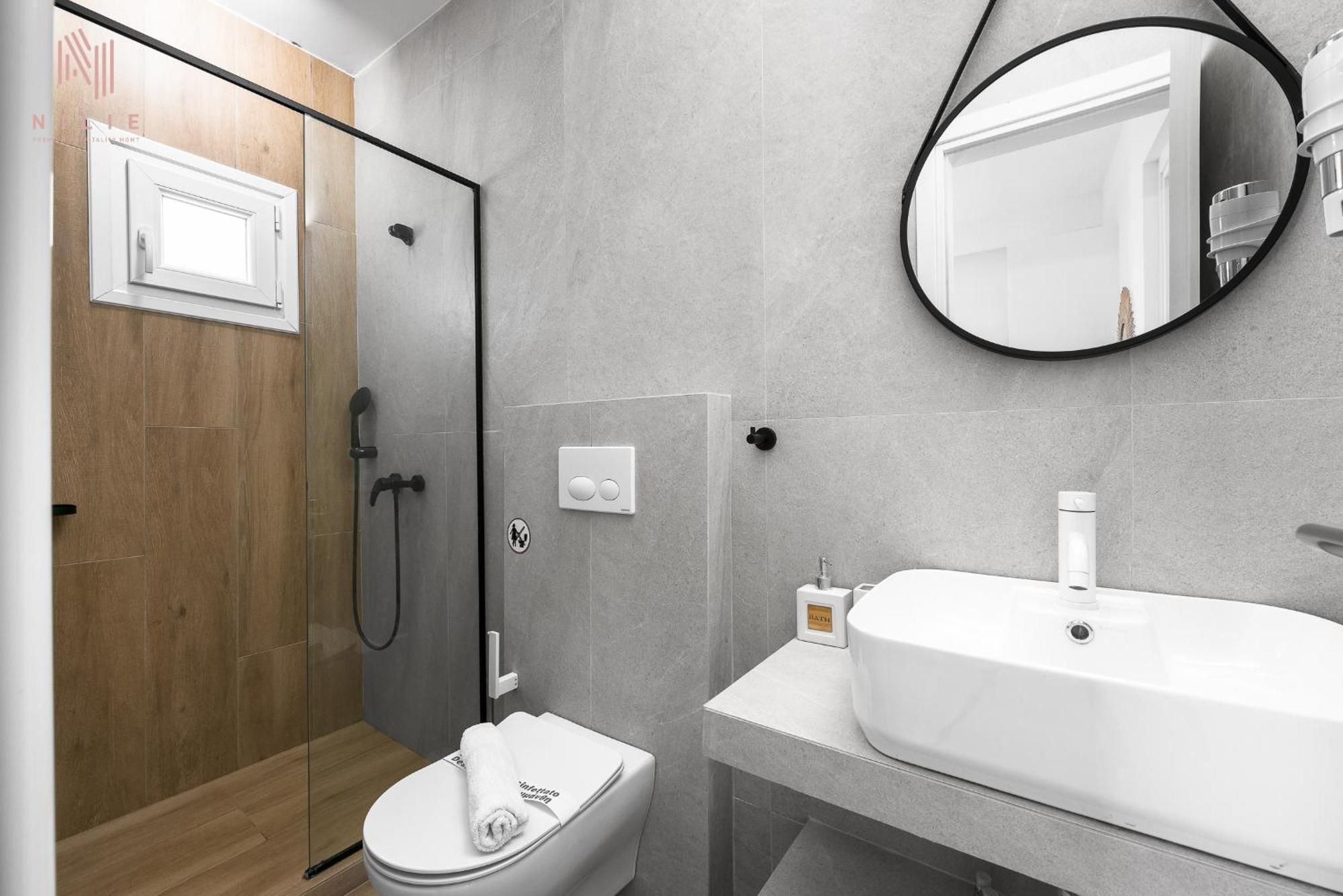Skyhigh, Nilie Hospitality Mgmt Appartement Thessaloniki Buitenkant foto